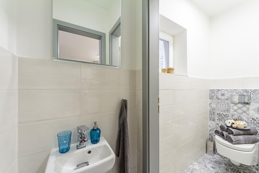 Downtown Royal Apartments Ceske Budejovice Dış mekan fotoğraf