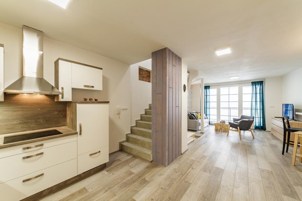 Downtown Royal Apartments Ceske Budejovice Dış mekan fotoğraf