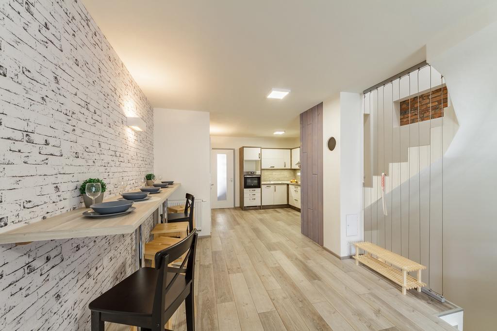 Downtown Royal Apartments Ceske Budejovice Dış mekan fotoğraf